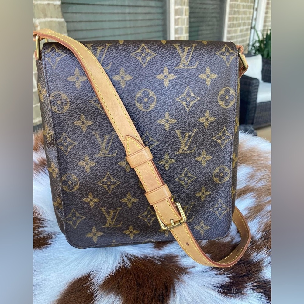 Louis Vuitton Musette Salsa